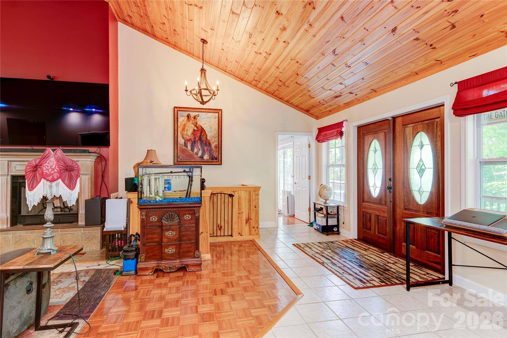 6 Majestic TRCE, Hendersonville, NC 28739