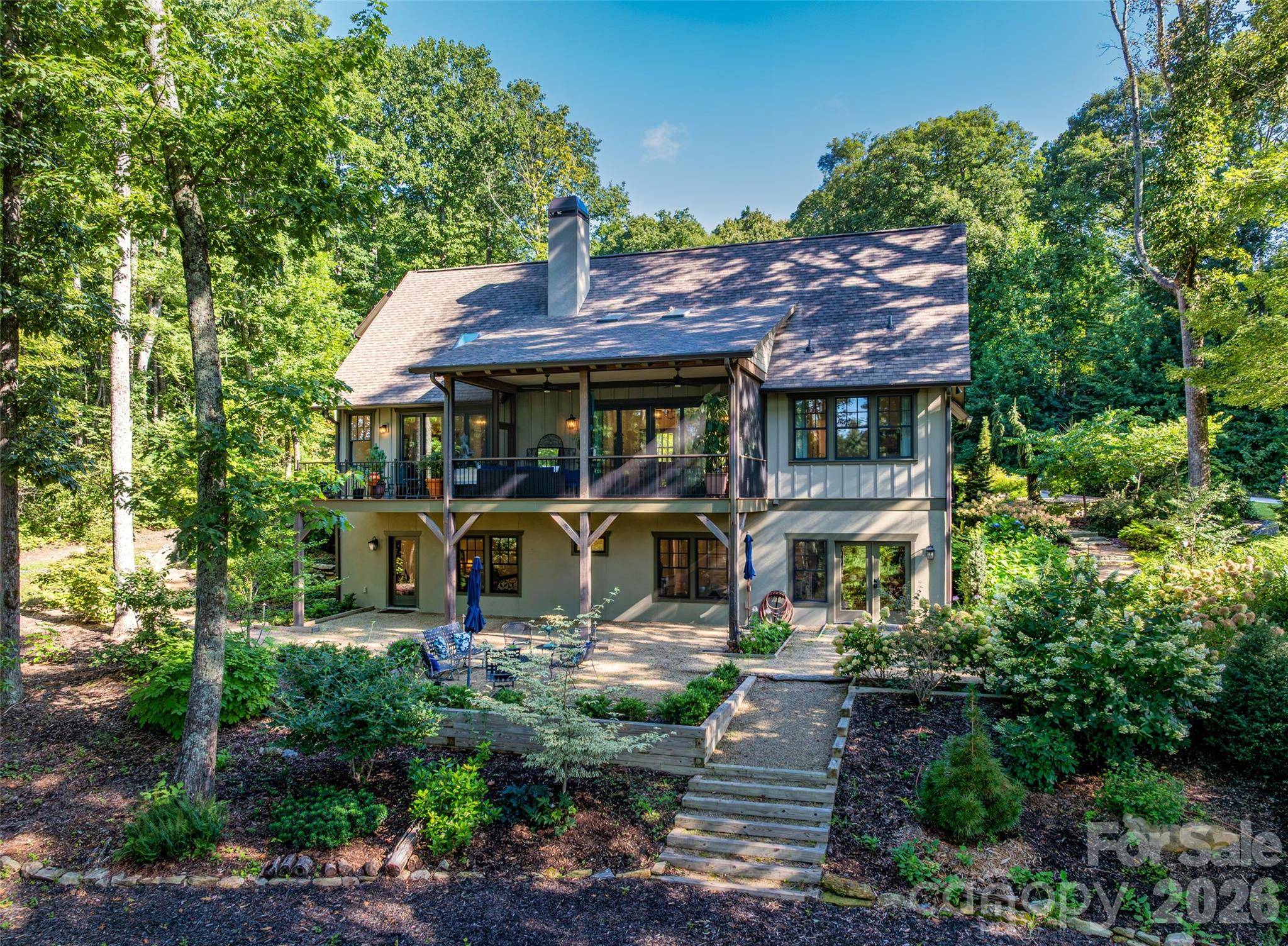 442 Autumn Sky DR, Hendersonville, NC 28792