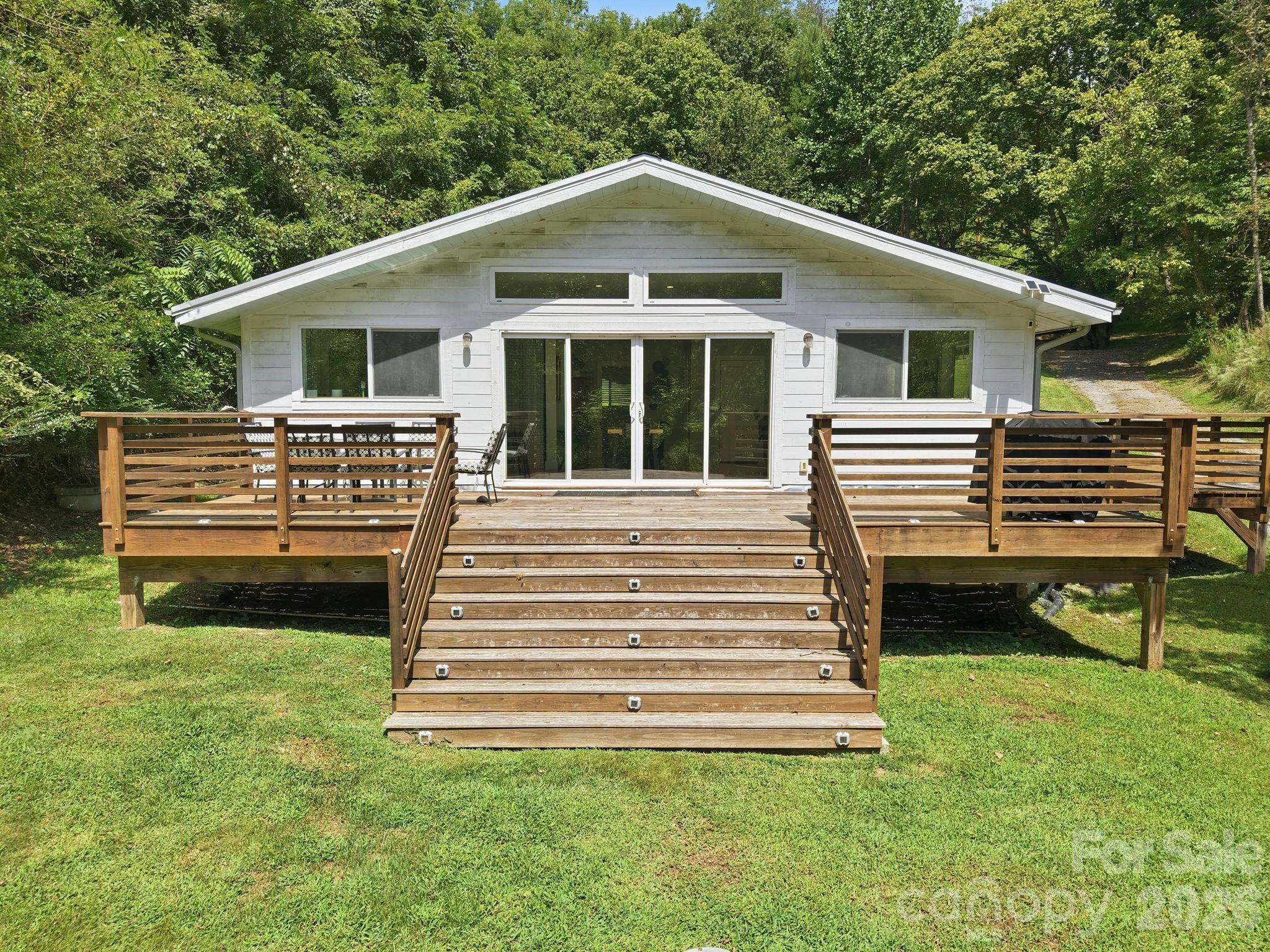301 Hardwick Branch RD, Marshall, NC 28753