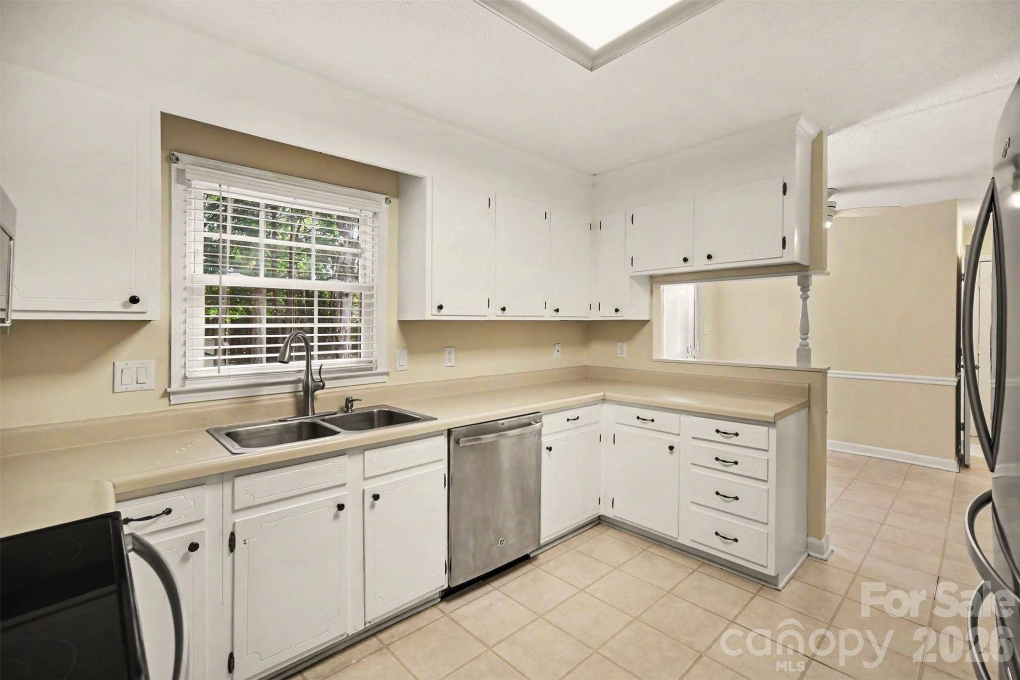 2248 Lawton Bluff RD, Charlotte, NC 28226