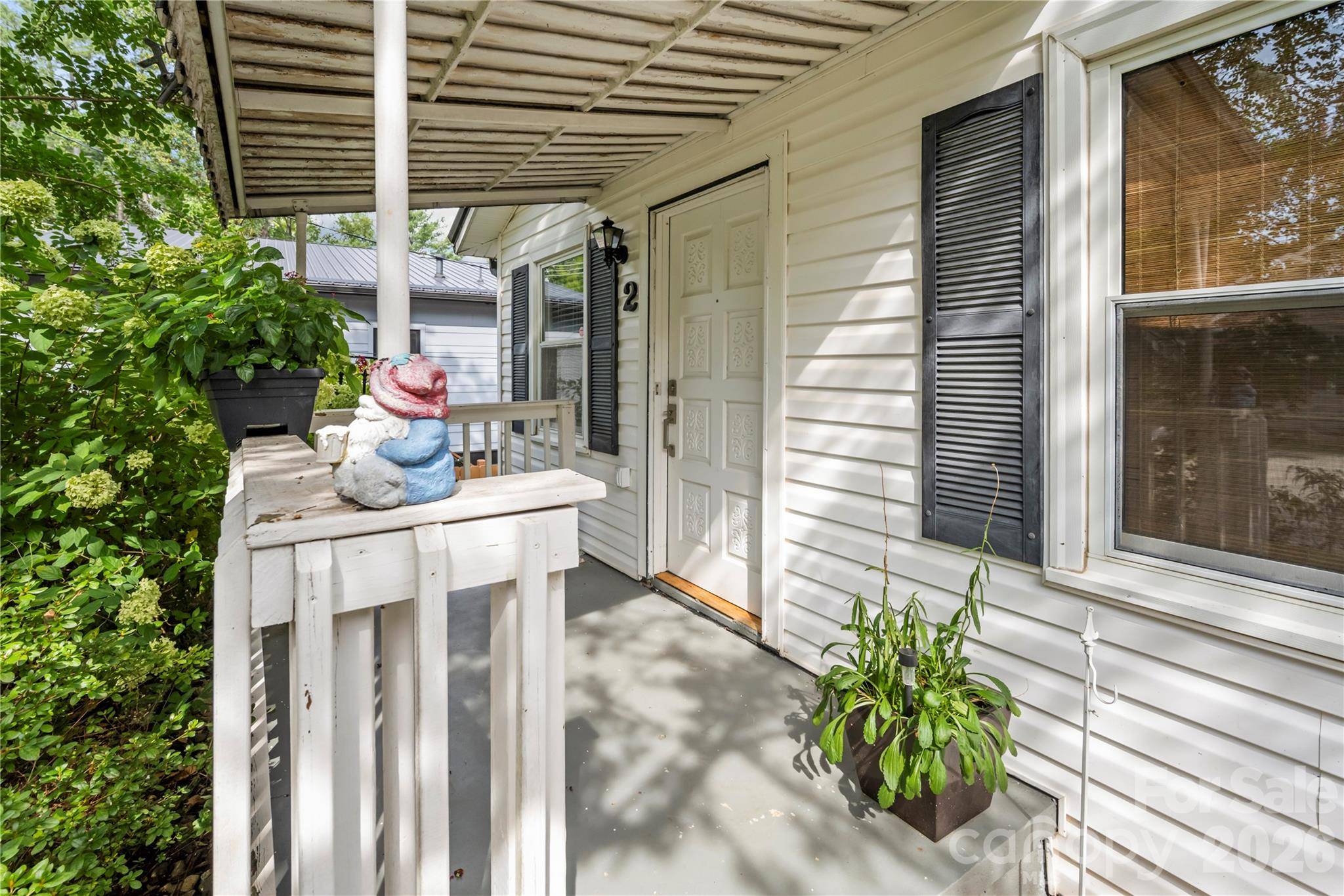 2 Bostic PL, Asheville, NC 28803