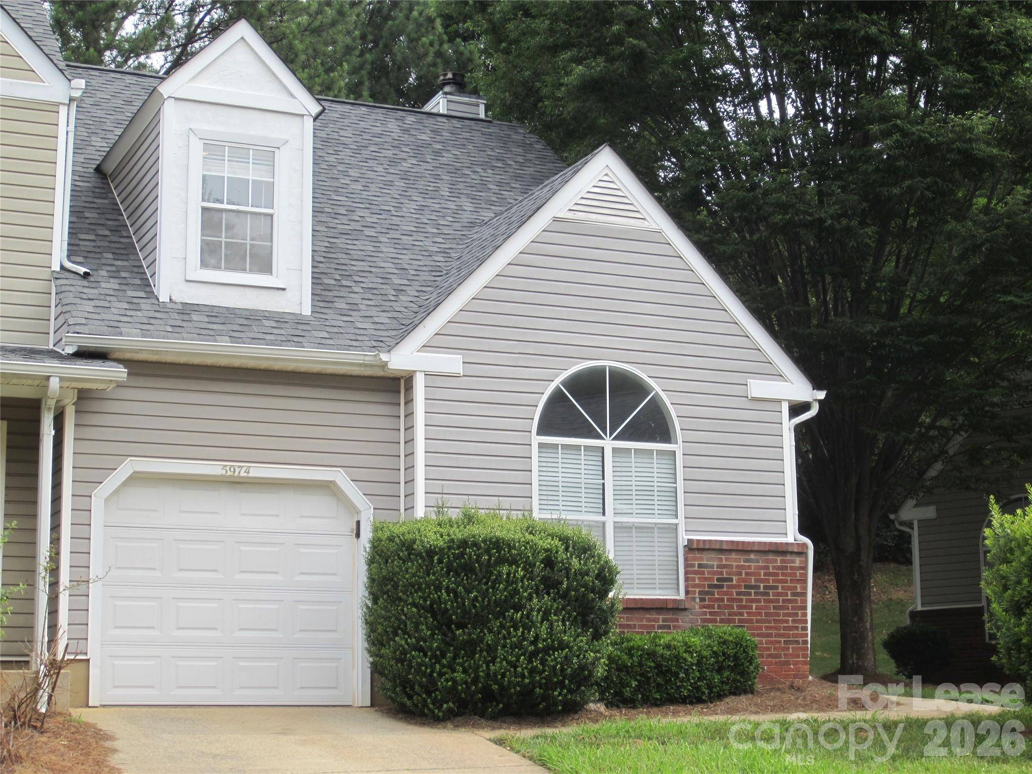 5974 Prescott CT, Charlotte, NC 28269
