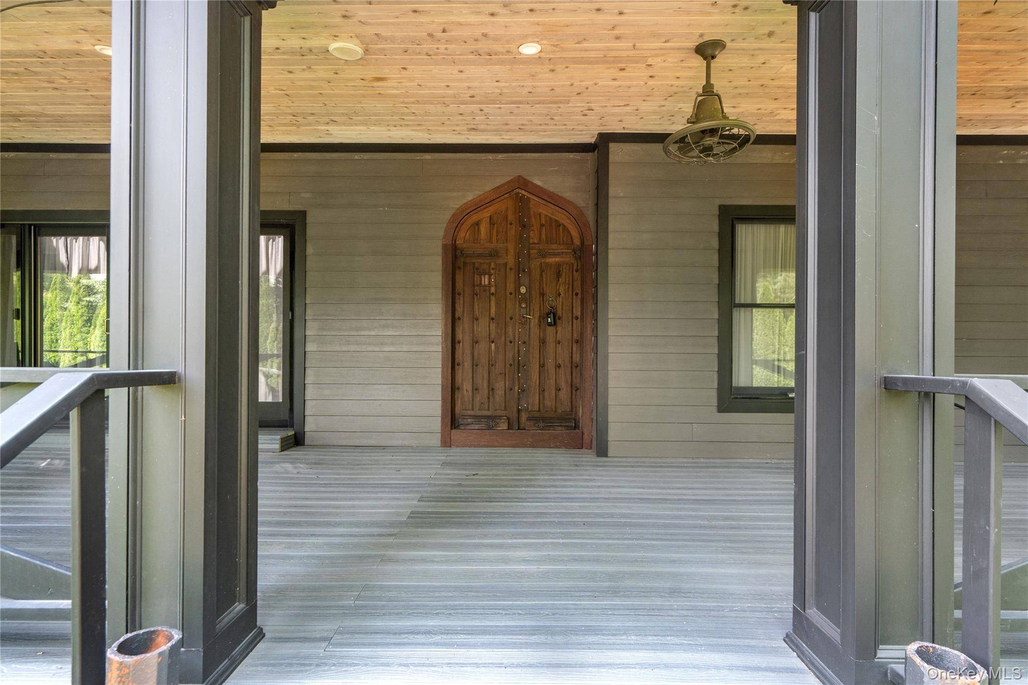 21 Princess, Oakdale, NY 11769