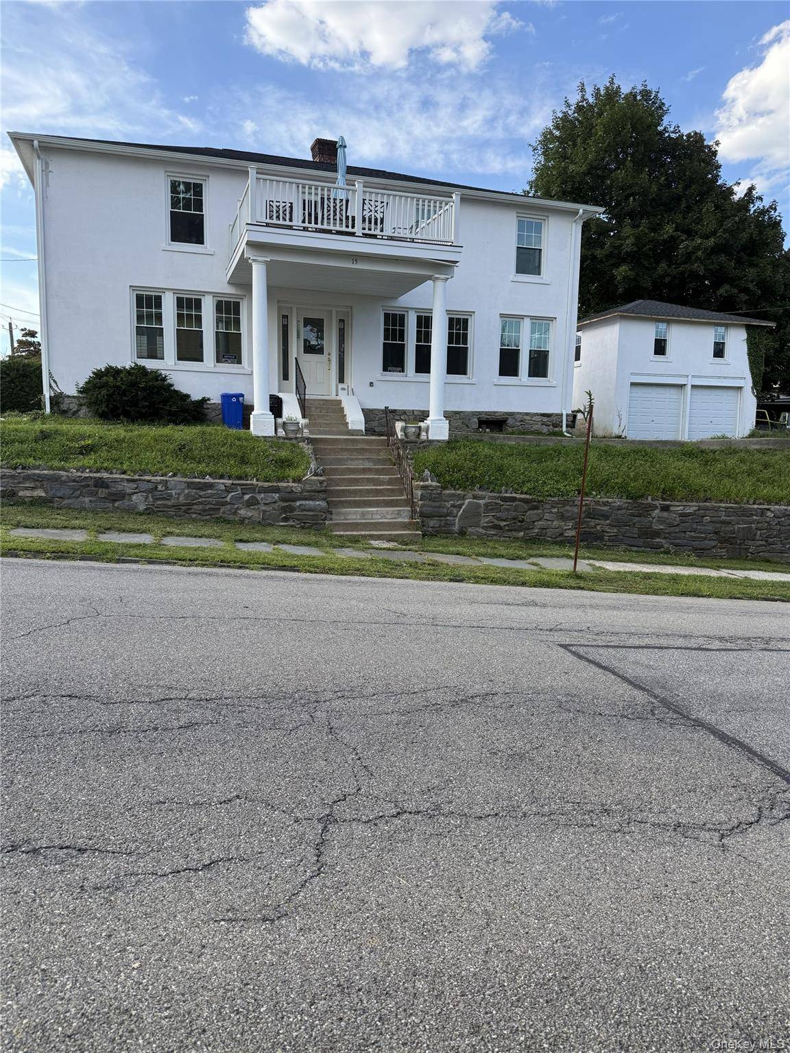82 Marquand AVE, Yonkers, NY 10708