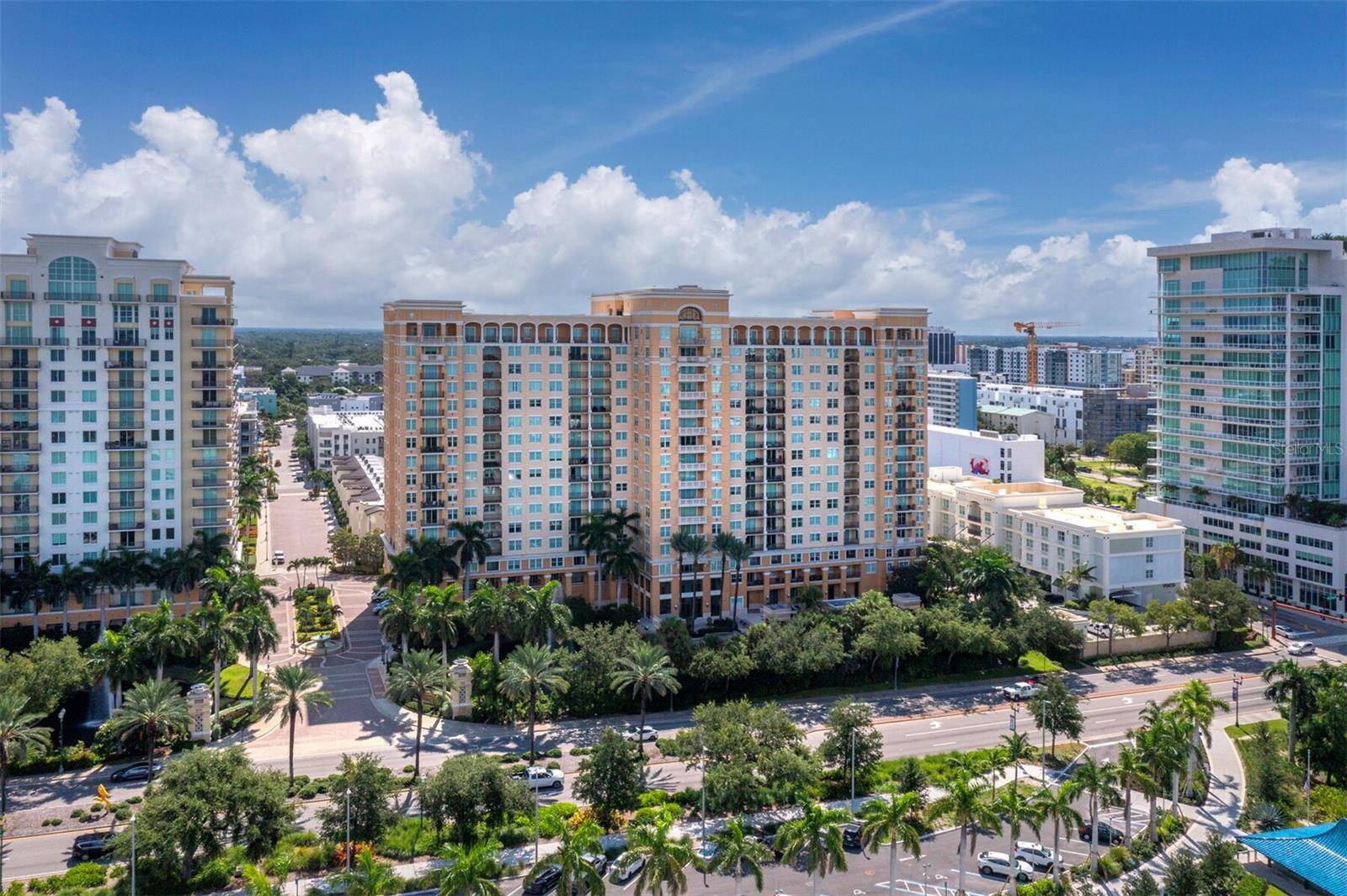 750 N TAMIAMI TRL #906, Sarasota, FL 34236