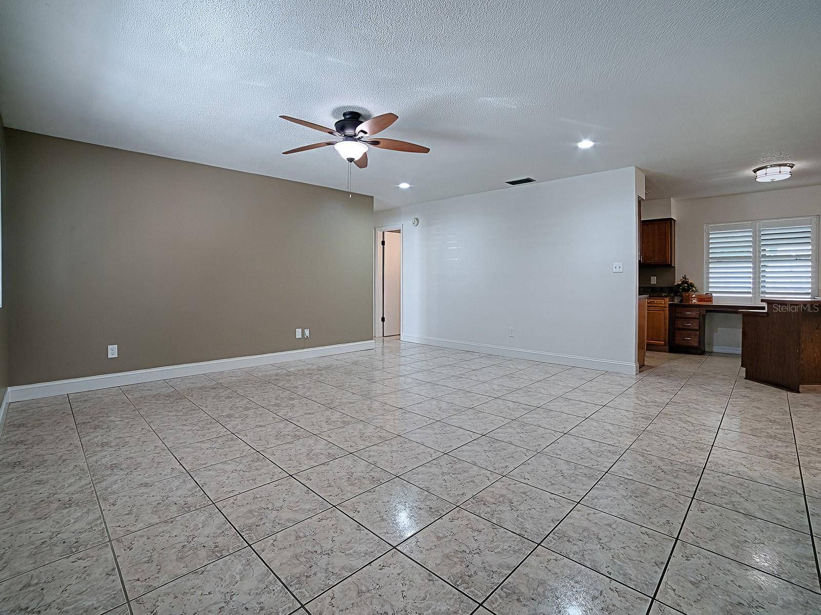 154 ESSEX DR, Longwood, FL 32779