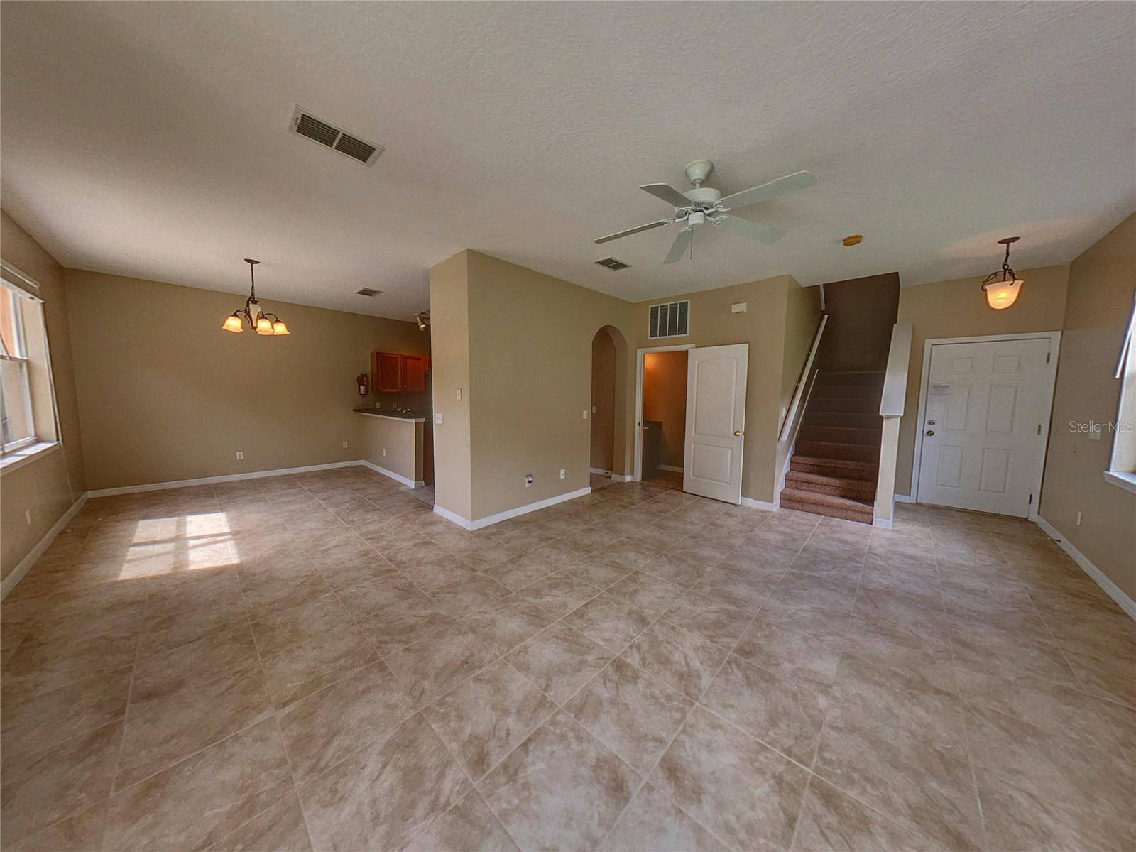 124 HAMMOCK CT, Davenport, FL 33896