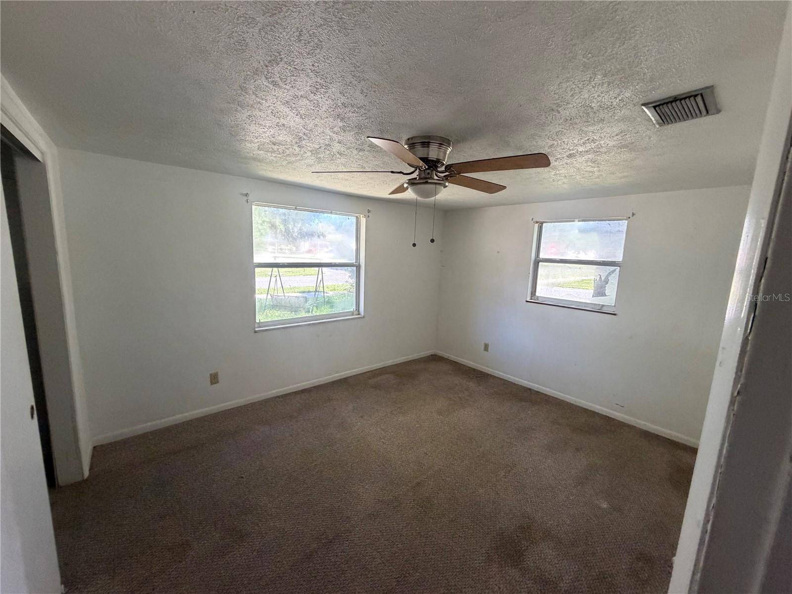 38404 14TH AVE, Zephyrhills, FL 33542