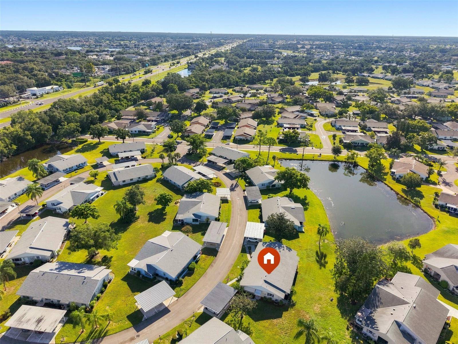 2333 GLENMORE CIR, Sun City Center, FL 33573