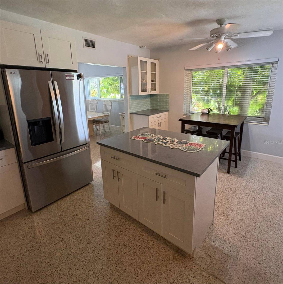 1339 ROYAL PALM DR S, St Petersburg, FL 33707