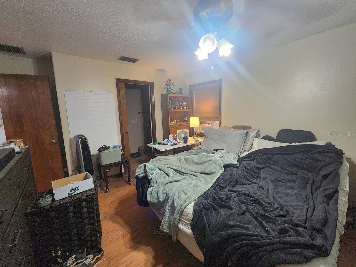 2407 SUMMER HOLLOW DR, Auburndale, FL 33823
