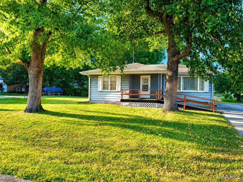 208 Mary ST, Hardin, IL 62047