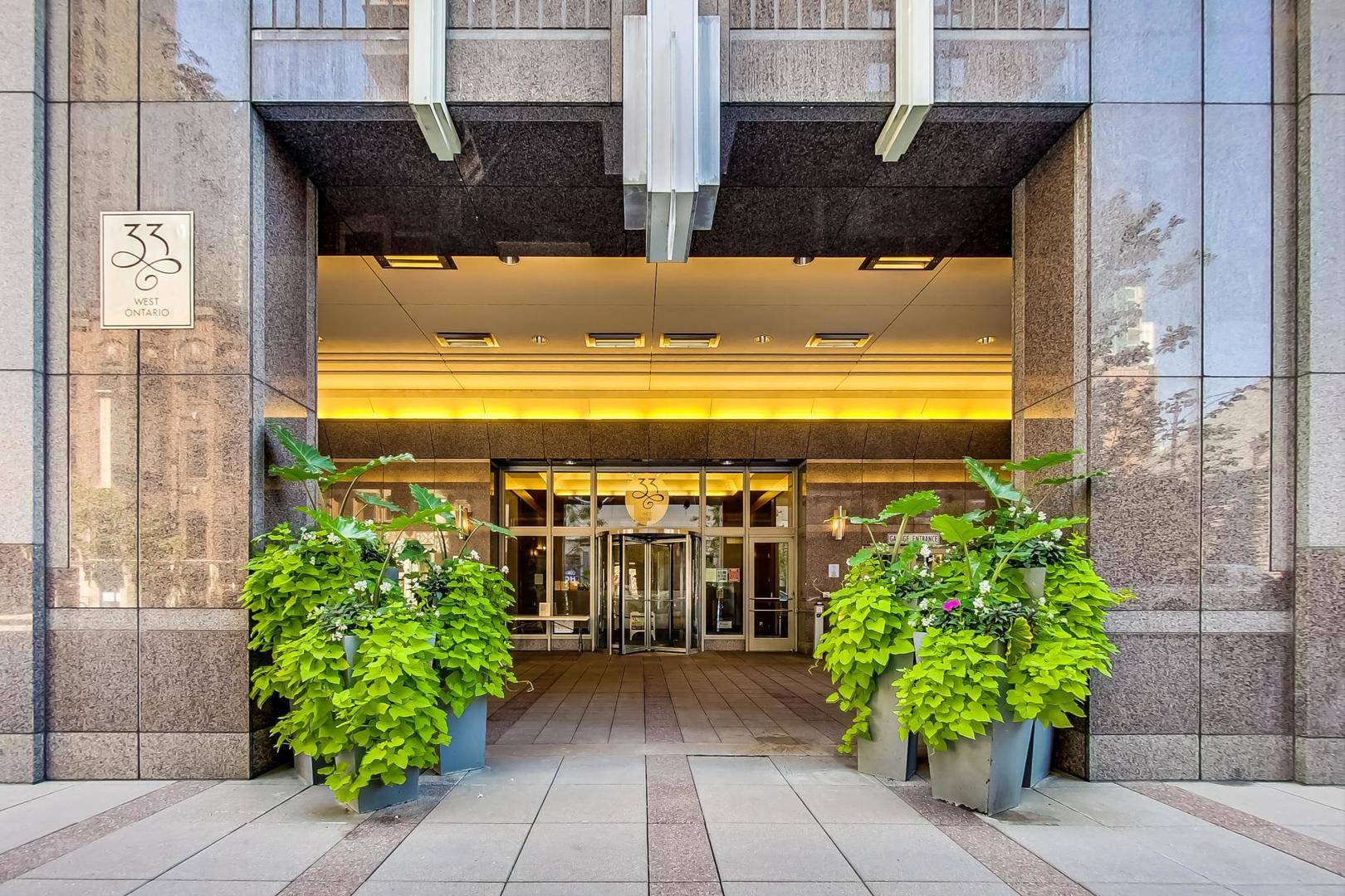 33 W ONTARIO ST #56G, Chicago, IL 60654
