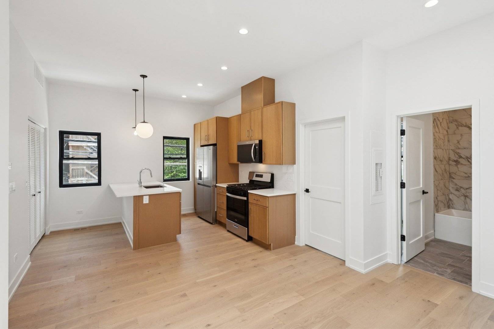 3641 N Wilton AVE #CH, Chicago, IL 60613