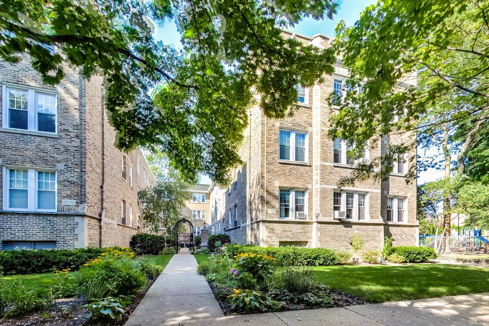 719 Reba PL #2N, Evanston, IL 60202