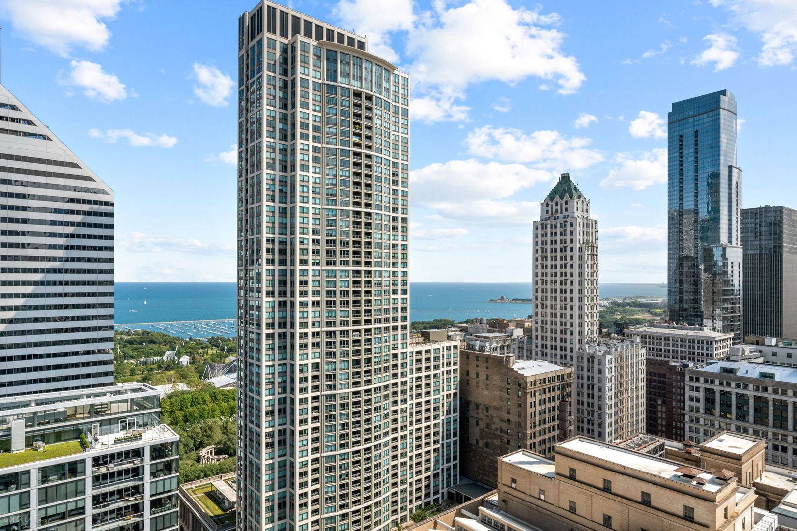 8 E Randolph ST #3202, Chicago, IL 60601
