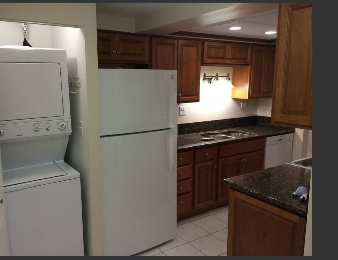 6340 Americana DR #620, Willowbrook, IL 60527