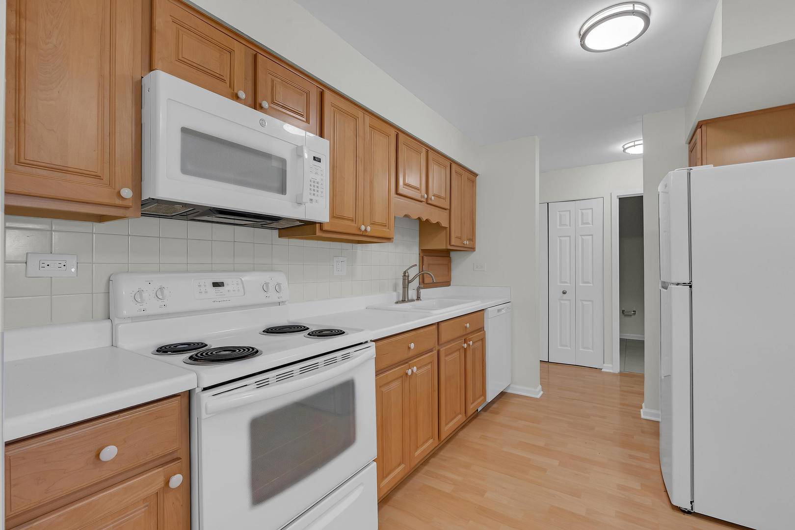 1415 E Central RD #305A, Arlington Heights, IL 60005
