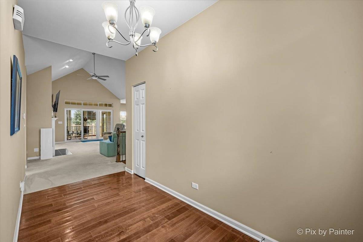 4780 Coyote Lakes CIR, Lake In The Hills, IL 60156