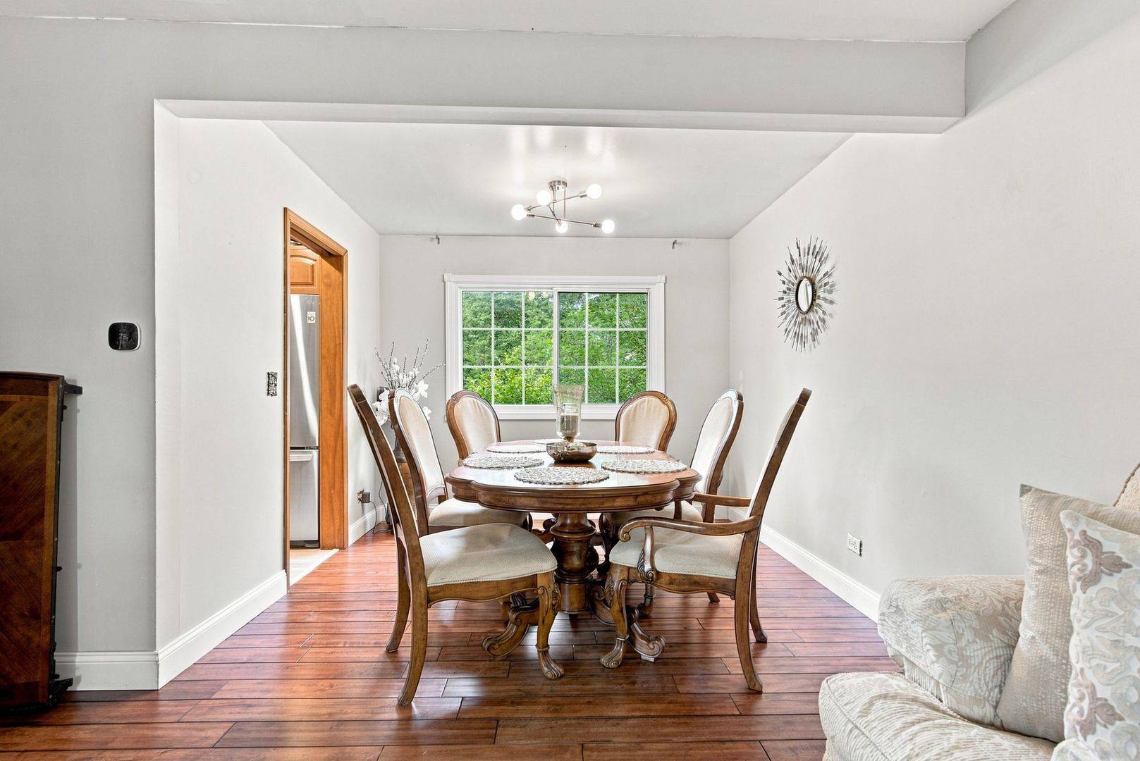1209 River Oak DR, Naperville, IL 60565