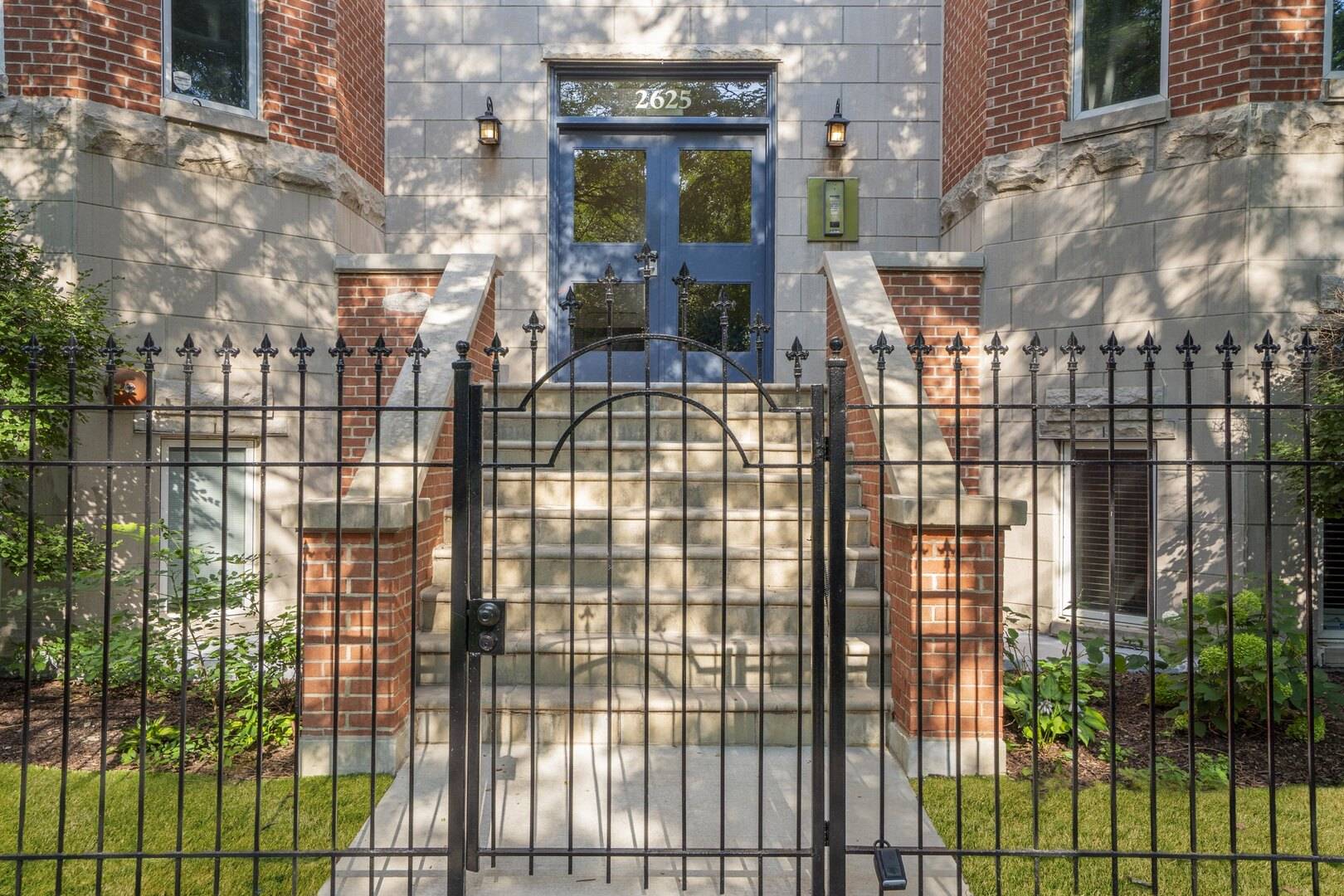 2625 N Ashland AVE #1A, Chicago, IL 60614