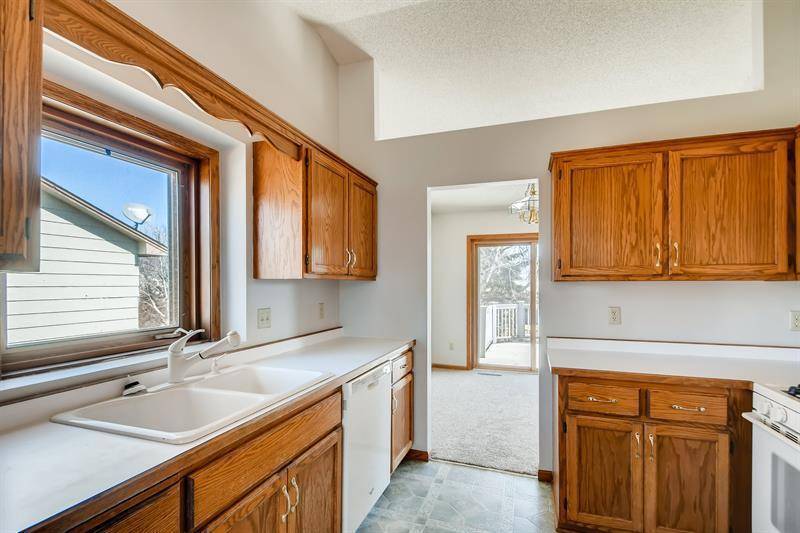 14430 Exley LN, Apple Valley, MN 55124