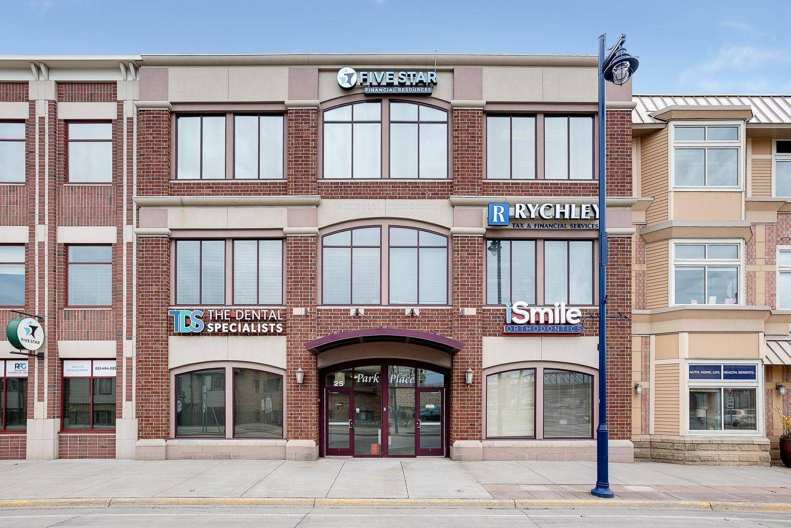 25 Lake ST N #201, Forest Lake, MN 55025