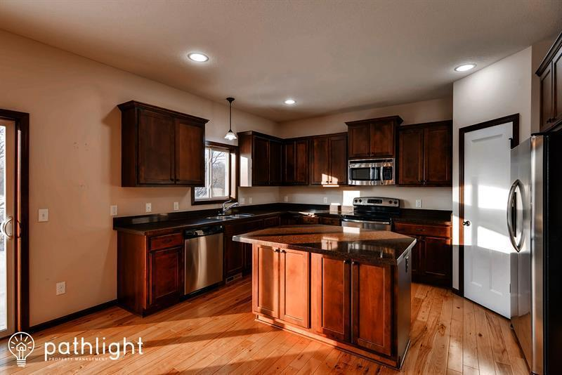 19954 Dover CT, Farmington, MN 55024