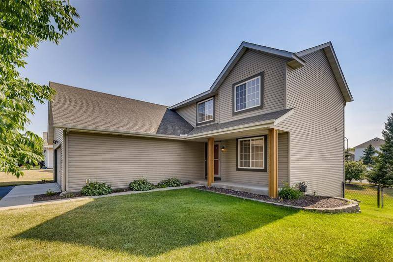 2134 Omega DR, Shakopee, MN 55379