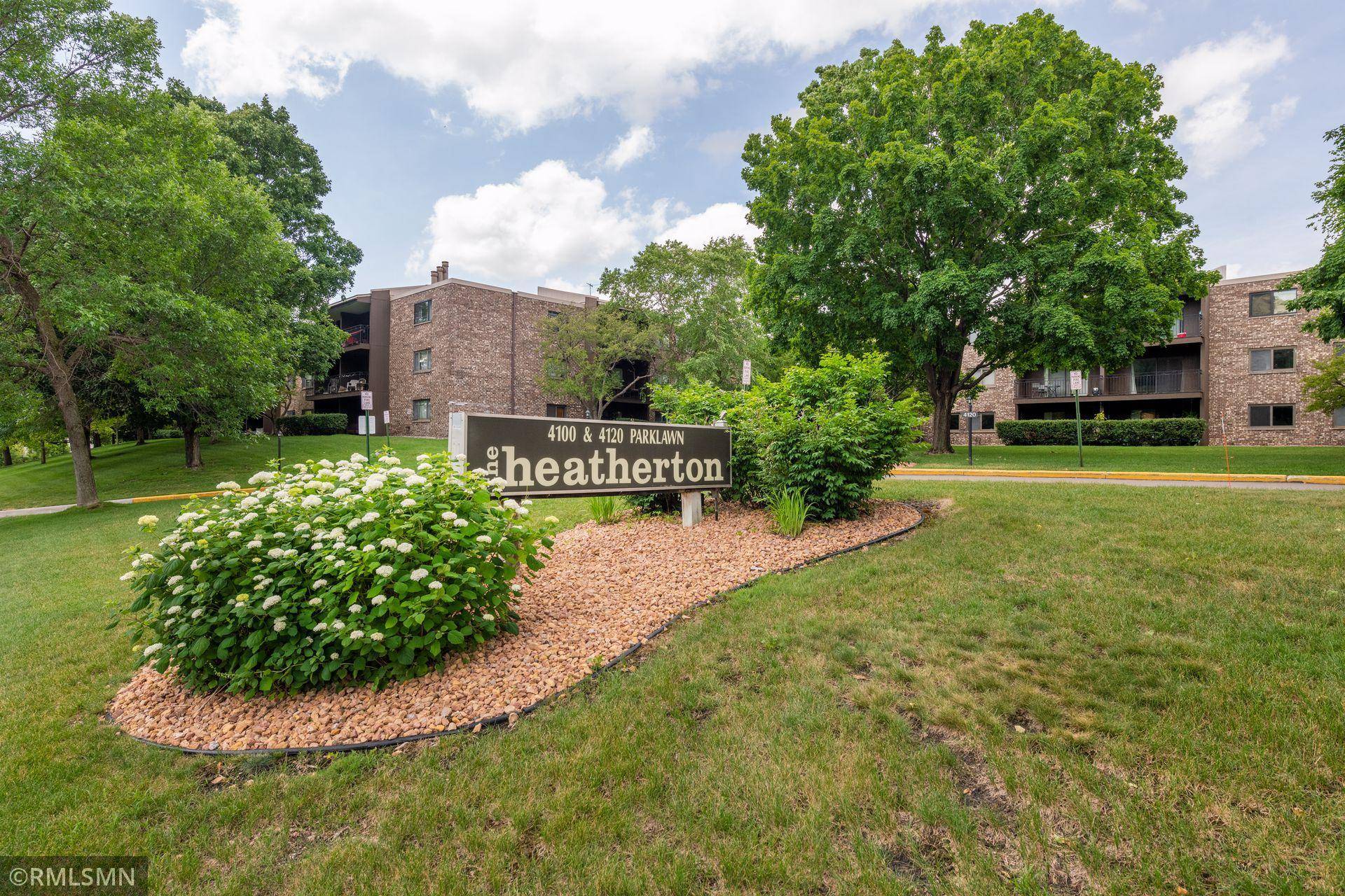 4120 Parklawn AVE #122, Edina, MN 55435