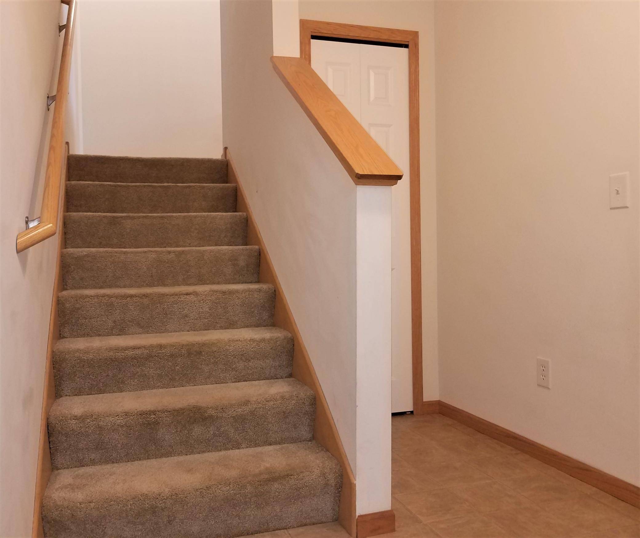 11810 Emery Village DR N, Champlin, MN 55316