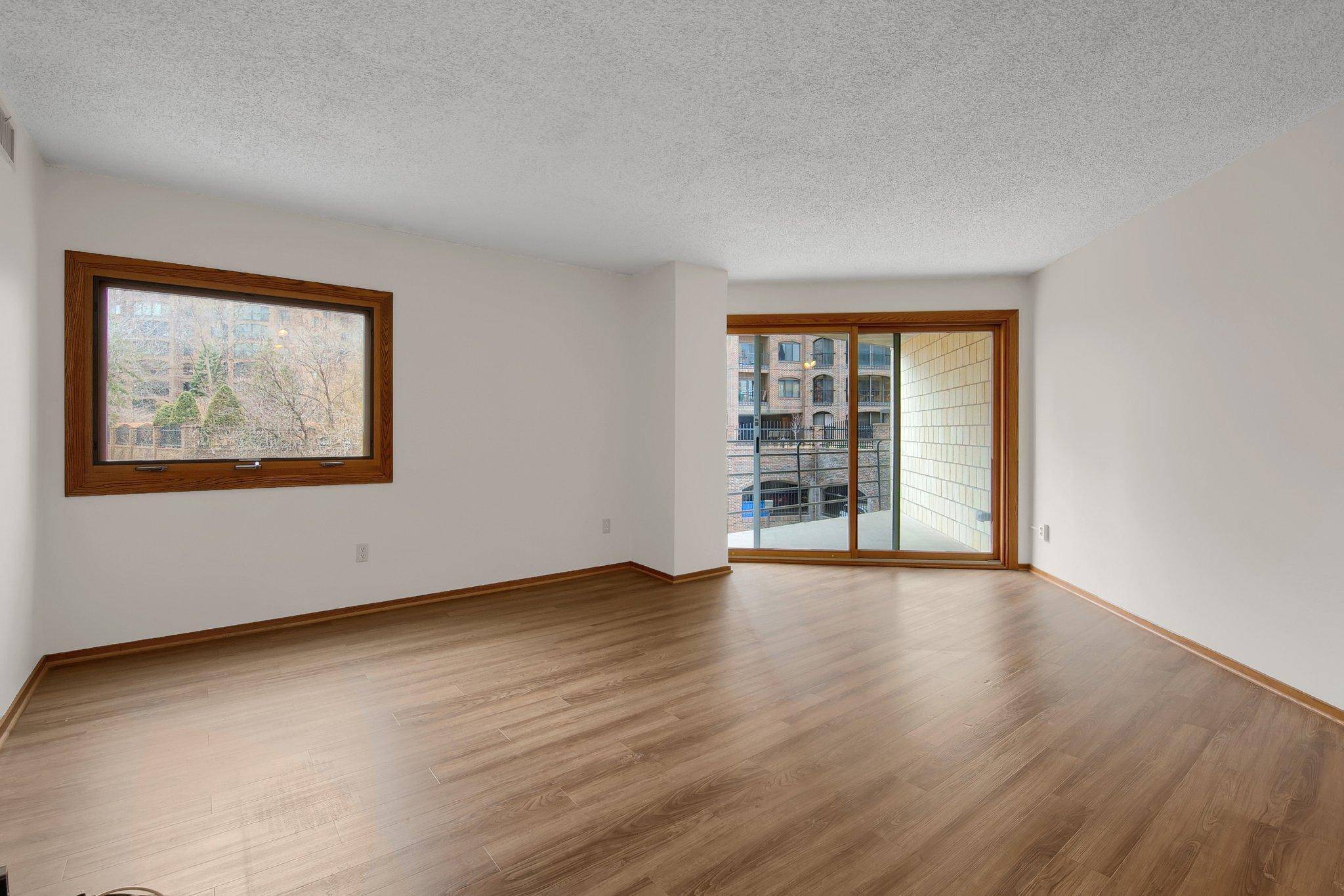 1225 Lasalle AVE #302, Minneapolis, MN 55403