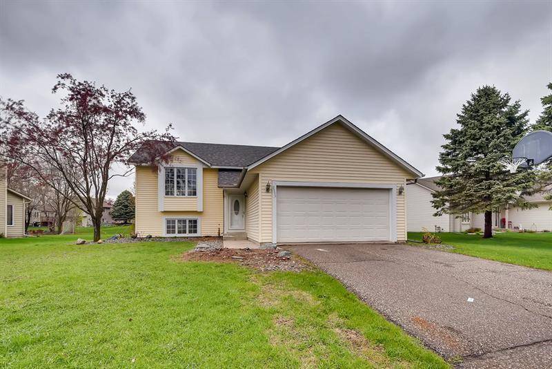 8906 Saint Croix RD, Woodbury, MN 55125