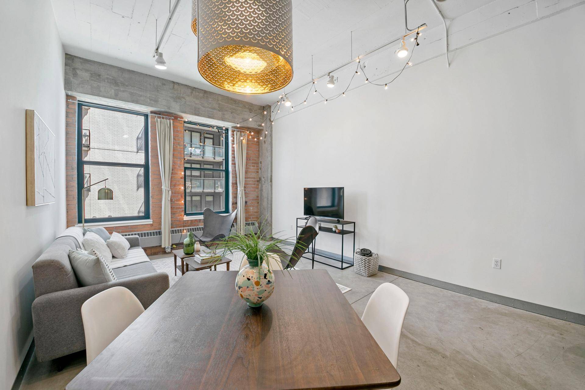 250 Park AVE #512, Minneapolis, MN 55415