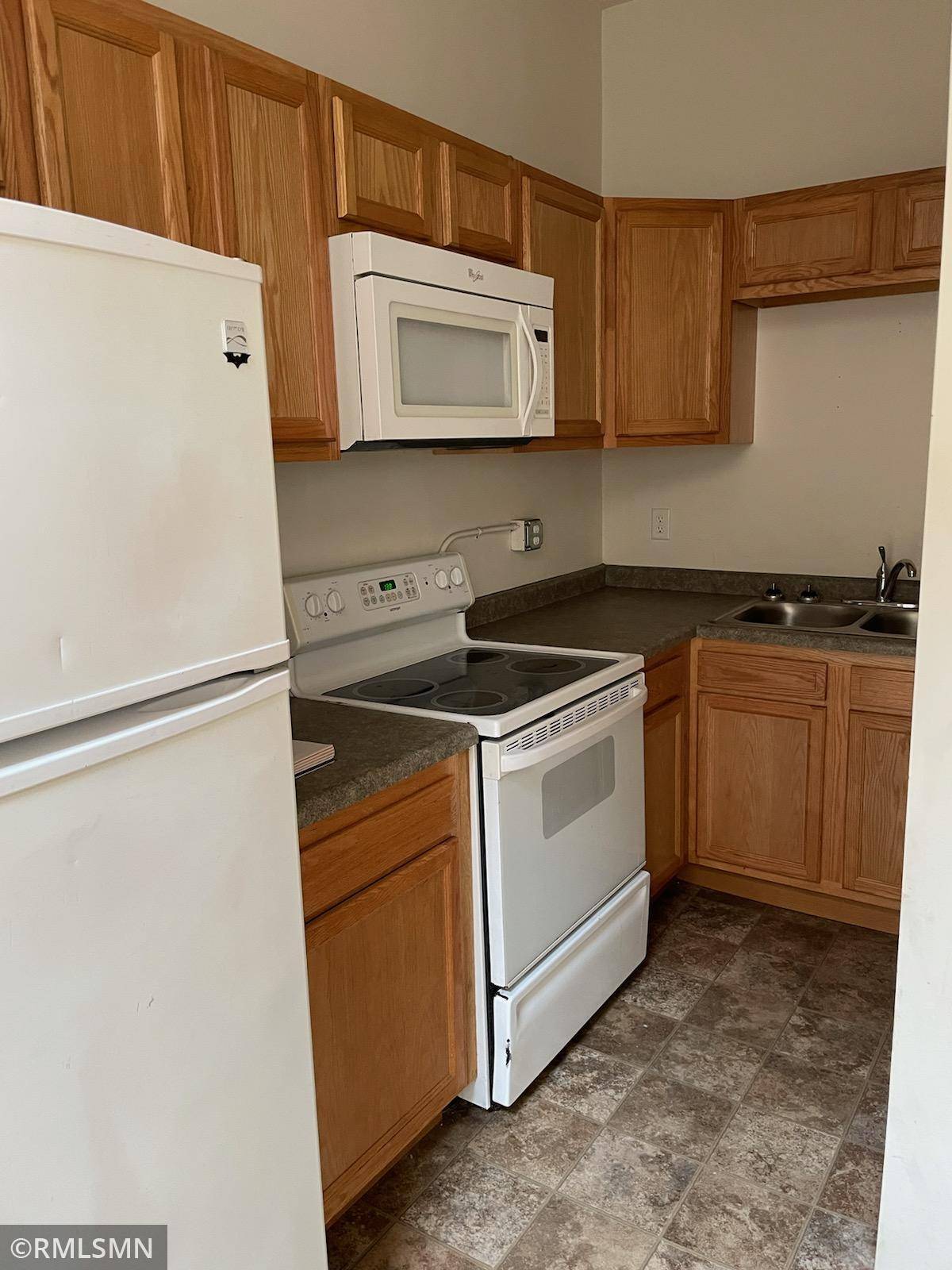 102 E Maple ST ##2, River Falls, WI 54022