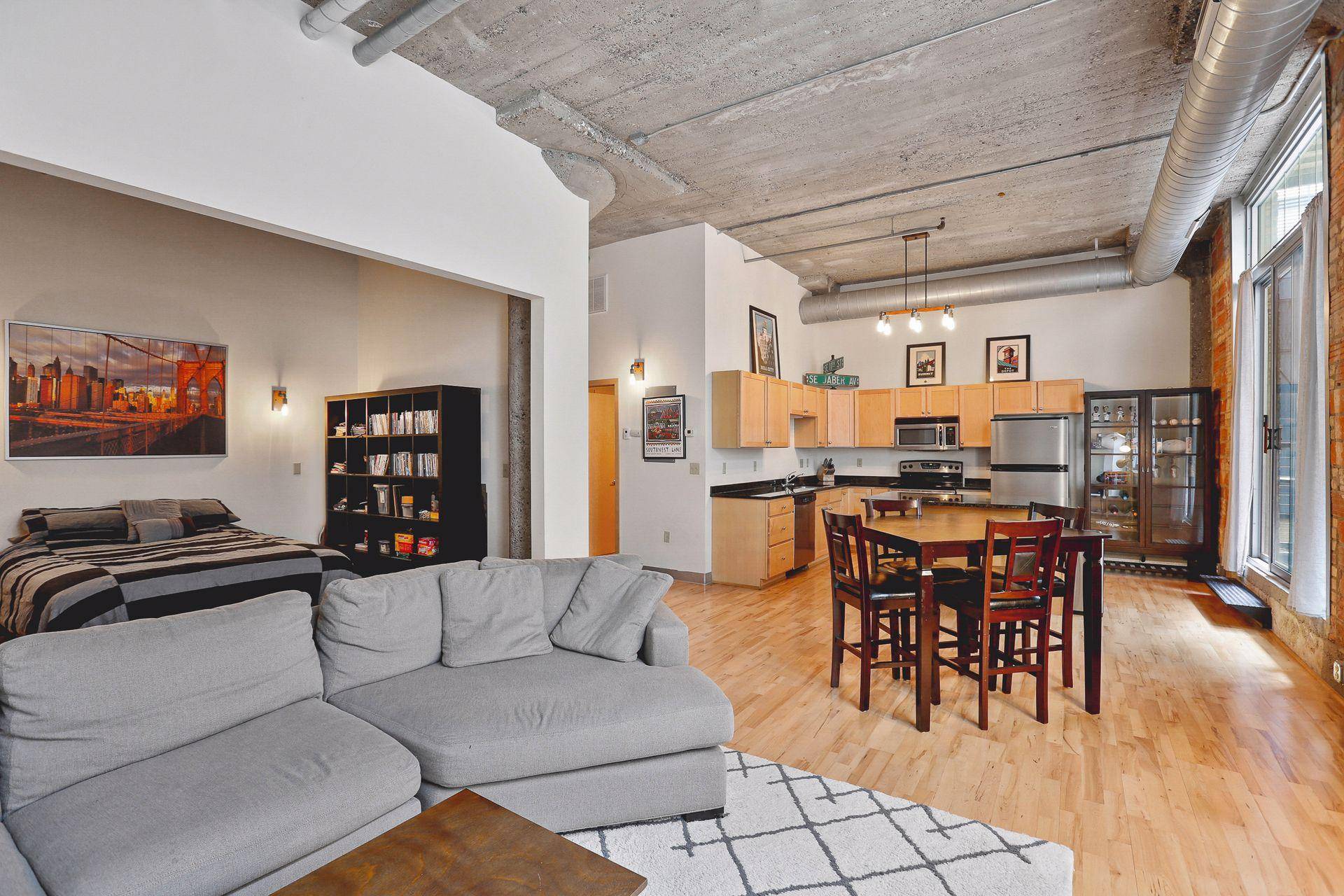 521 S 7th ST #219, Minneapolis, MN 55415