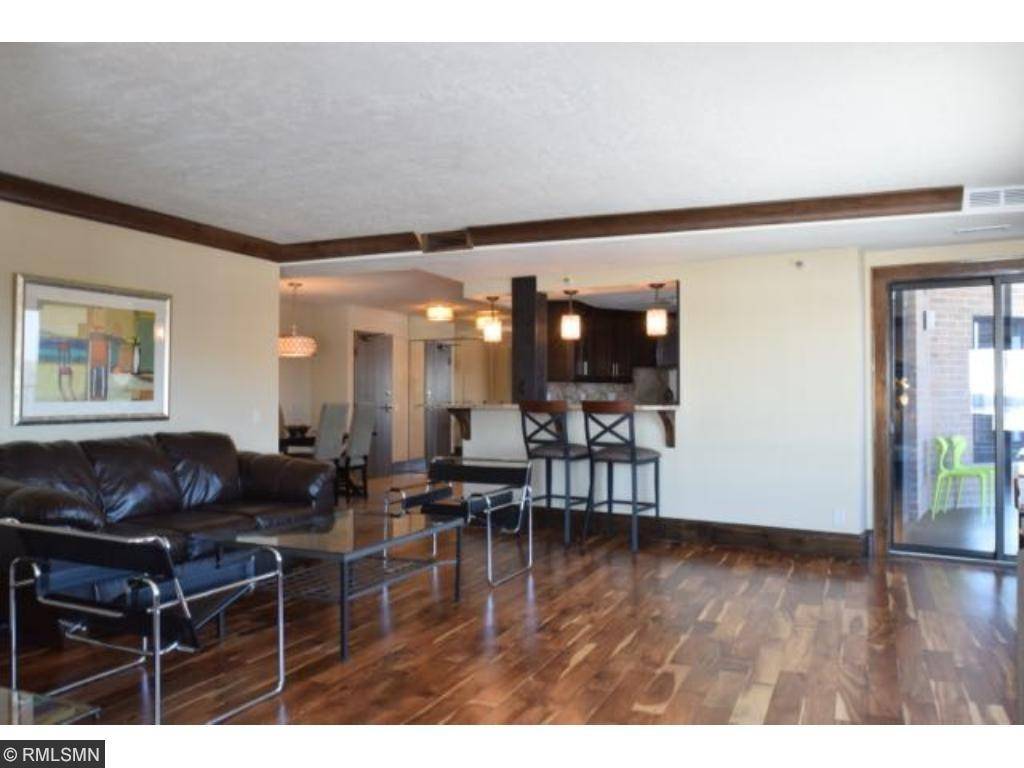 2950 Dean Pkwy #1002, Minneapolis, MN 55416