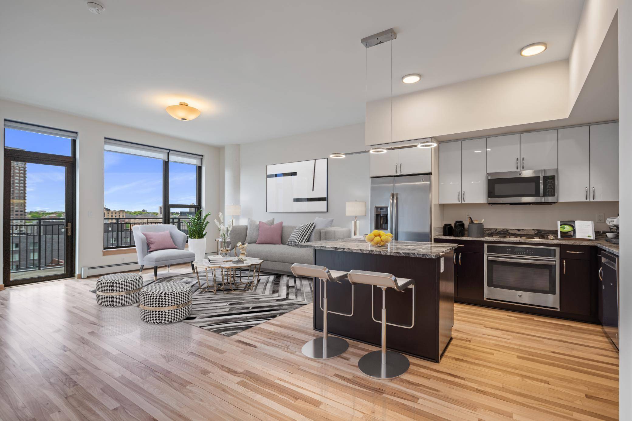 740 Portland AVE S #1106, Minneapolis, MN 55415
