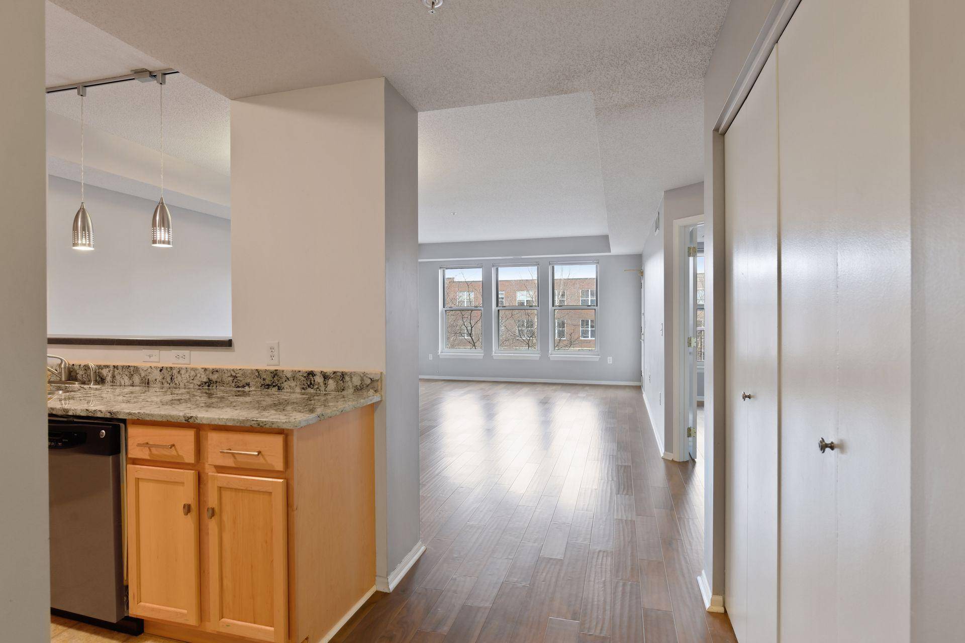 560 N 2nd ST #302, Minneapolis, MN 55401