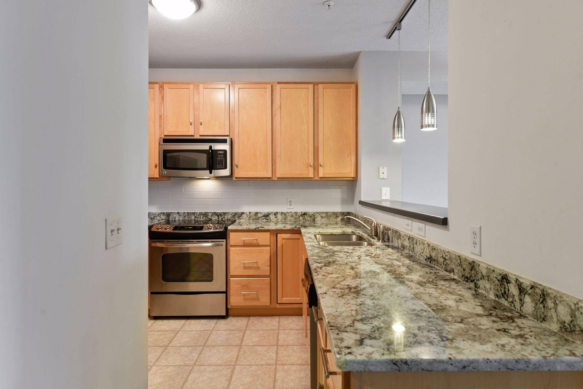 560 N 2nd ST #302, Minneapolis, MN 55401