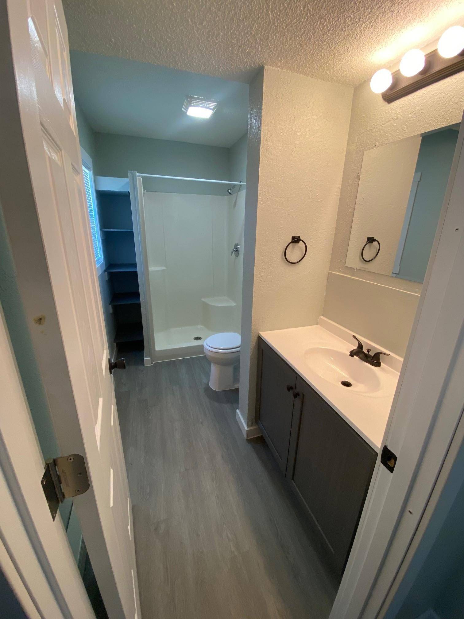 855 Broadway ST #B, Hammond, WI 54015