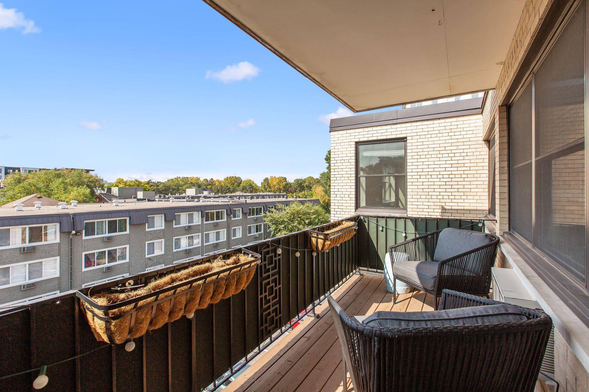 3150 Excelsior BLVD #405, Minneapolis, MN 55416