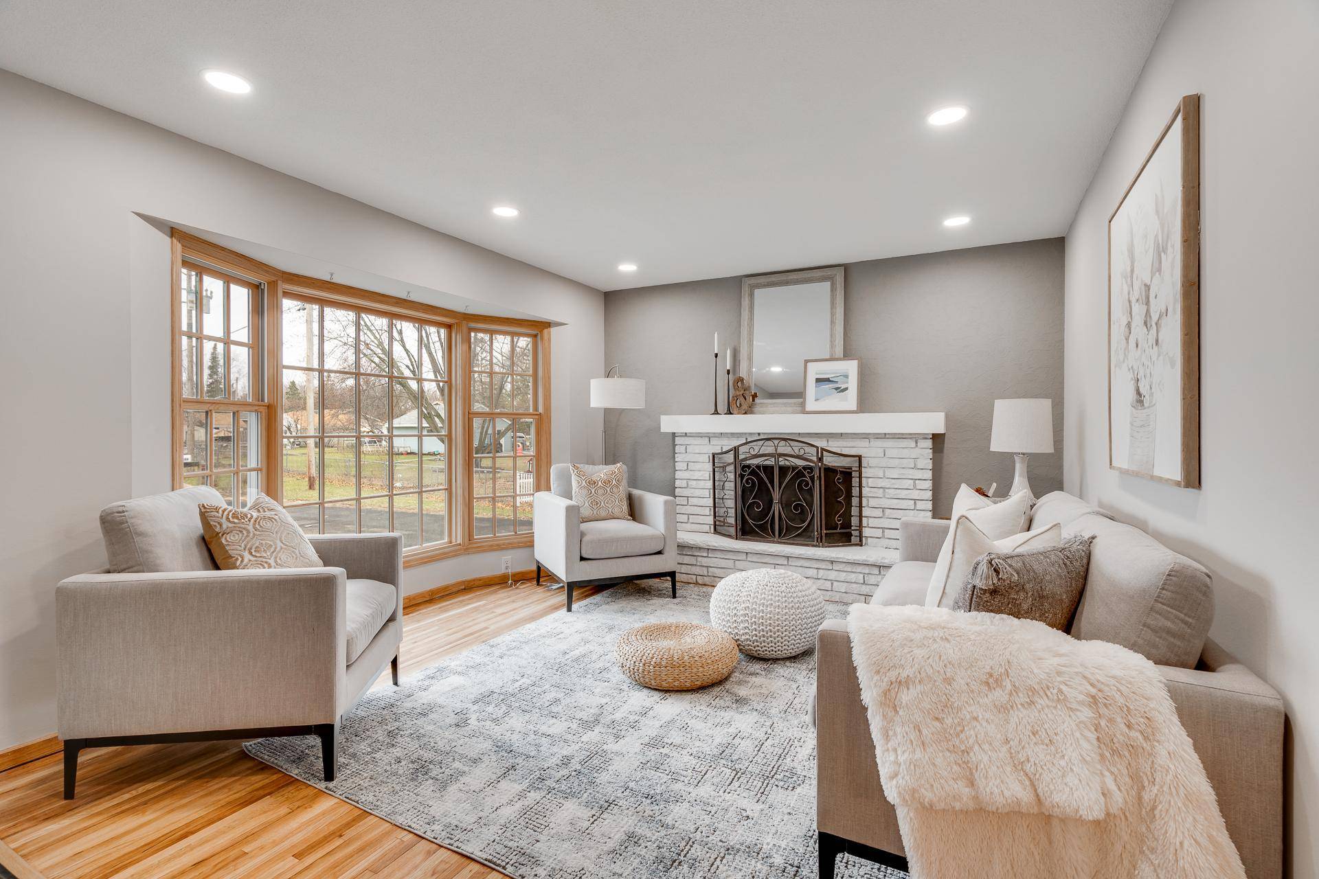639 117th CIR NE, Blaine, MN 55434