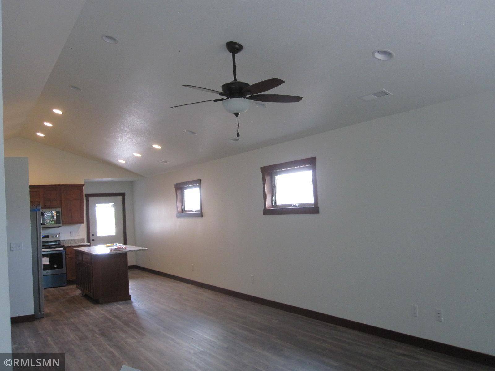 1758 Aspen DR, New Richmond, WI 54016