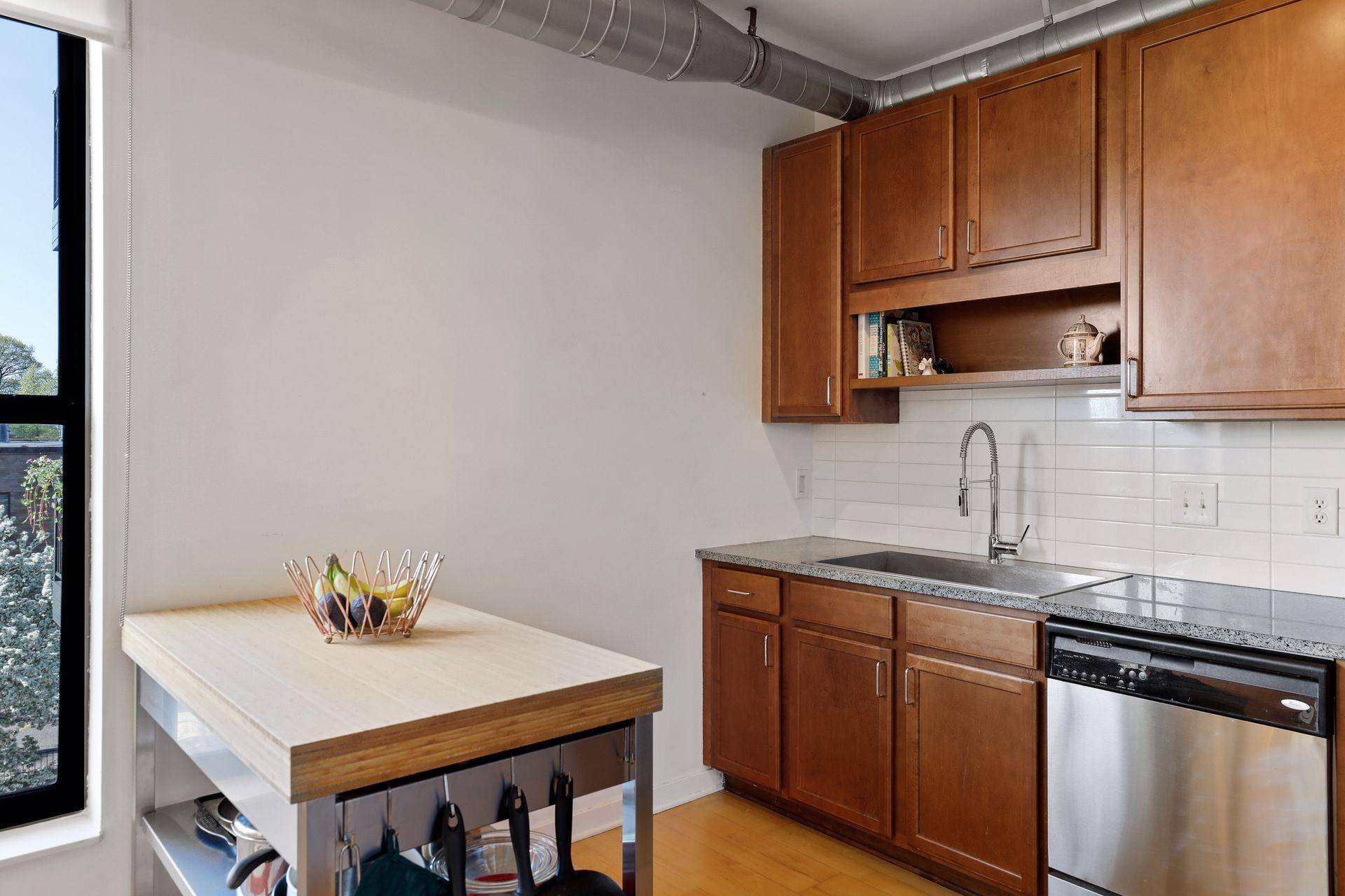 15 E Franklin AVE #309, Minneapolis, MN 55404
