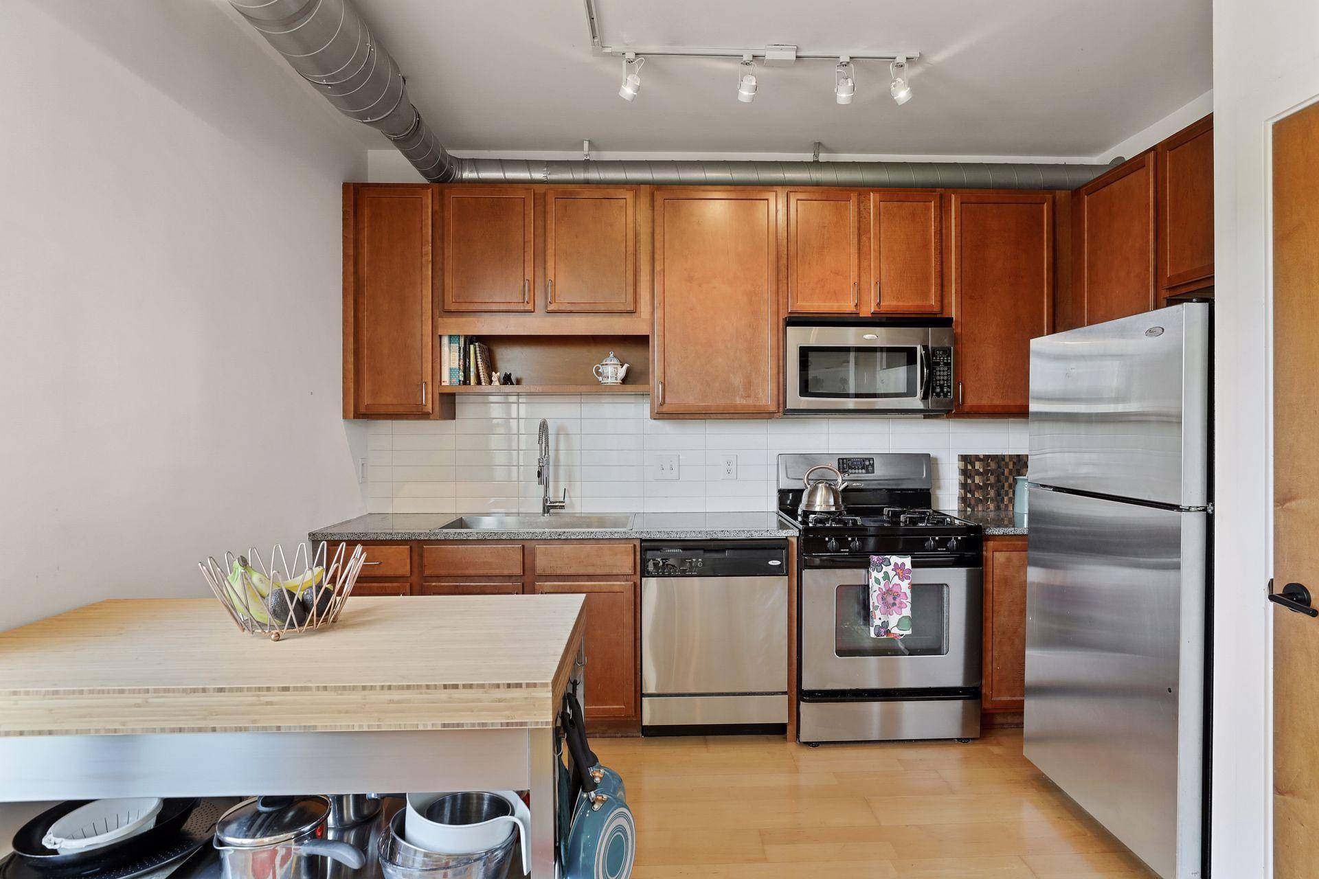 15 E Franklin AVE #309, Minneapolis, MN 55404