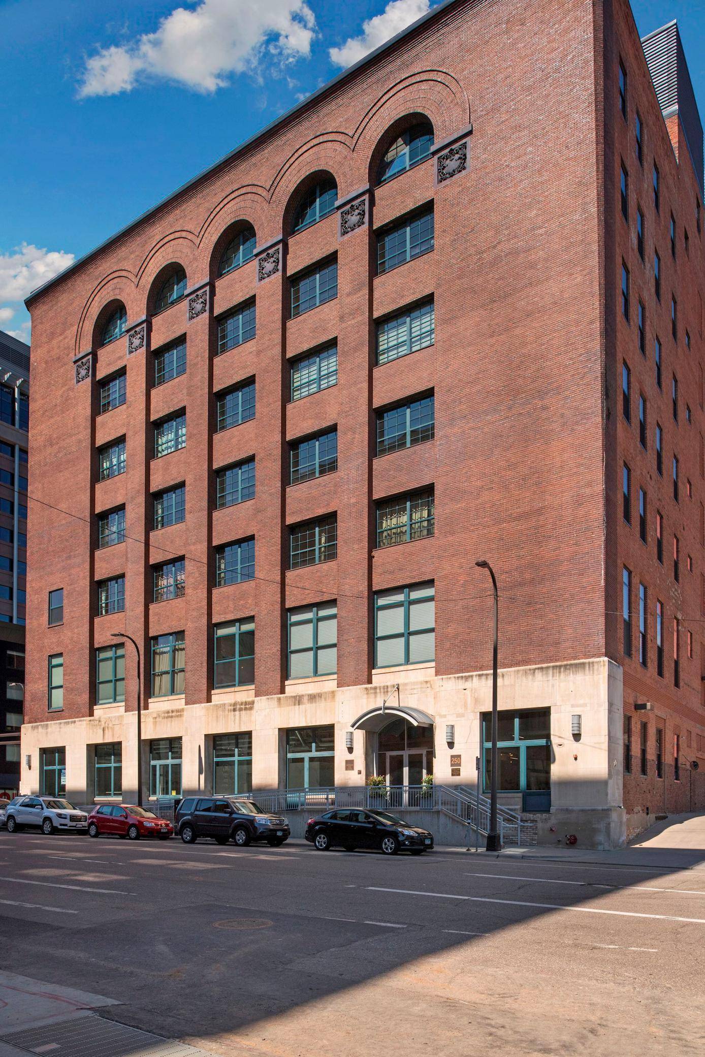 250 Park AVE #212, Minneapolis, MN 55415