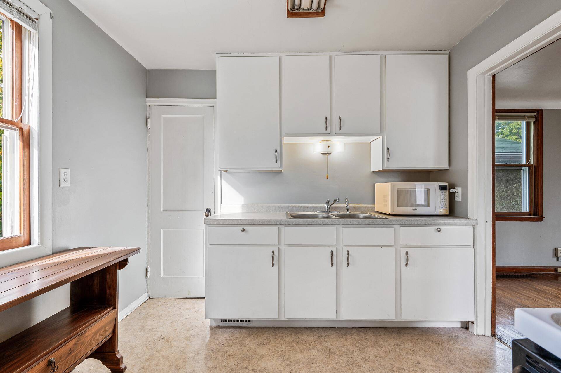 1026 Hubbard AVE, Saint Paul, MN 55104
