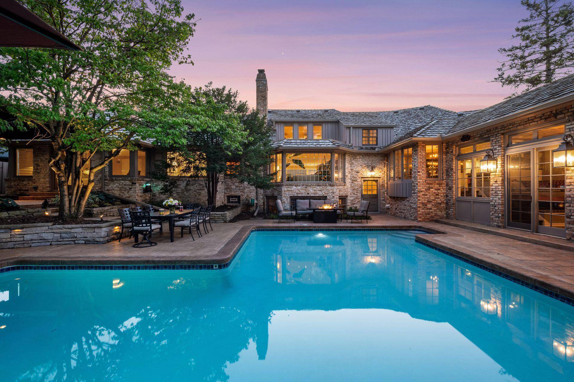 2501 France AVE S, Saint Louis Park, MN 55416