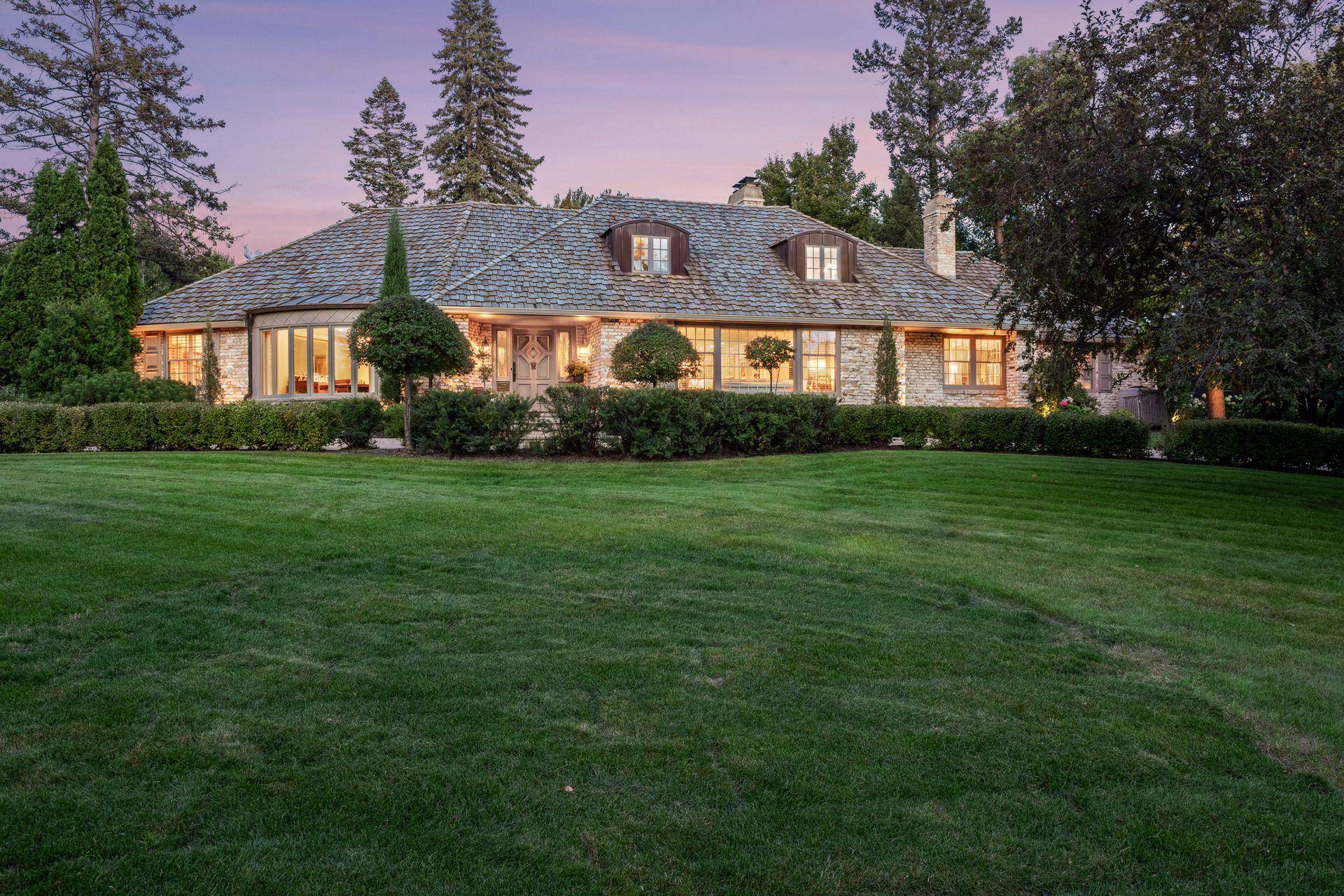 2501 France AVE S, Saint Louis Park, MN 55416